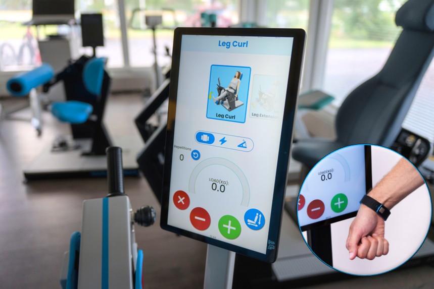 HUR XL-Touchdisplay SmartTouch Hi5 – 15,6 Zoll großes Touchdisplay an Trainingsgerät